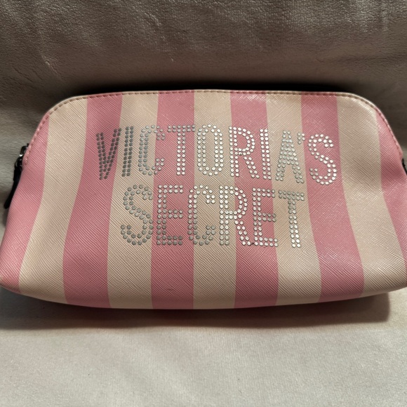 Victoria's Secret Pink Cosmetic Bag Set - Picture 11 of 16